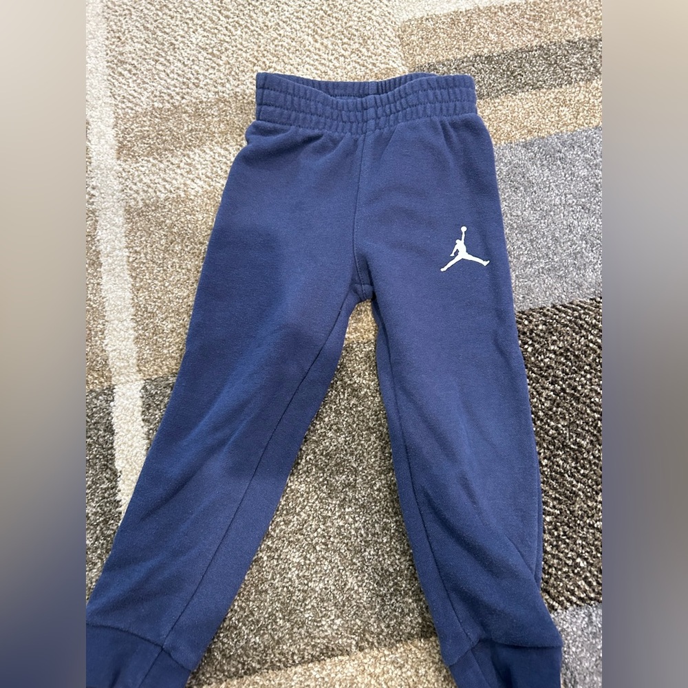 Jordan navy fleece sweatpants